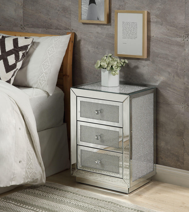 Lavina Mirrored & Faux Diamonds Accent Table - FAMSA Furniture (TX)