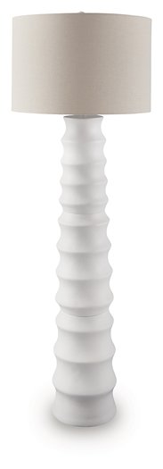 Veraleigh Floor Lamp - FAMSA Furniture (TX)