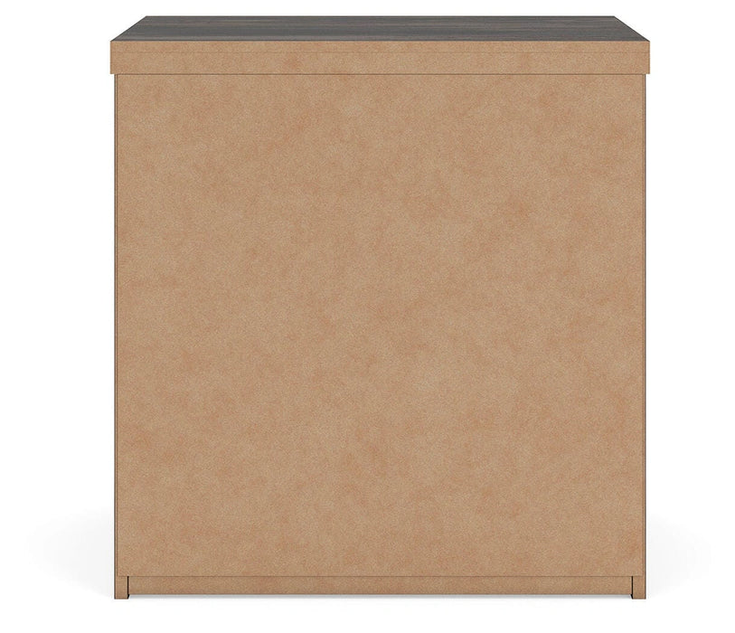 Shaehartin Nightstand