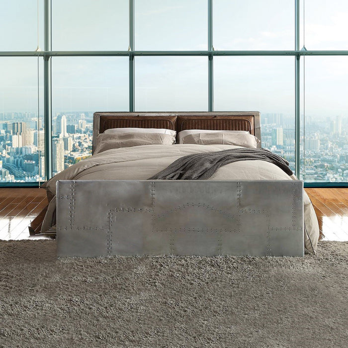 Brancaster Queen Bed - Image 4