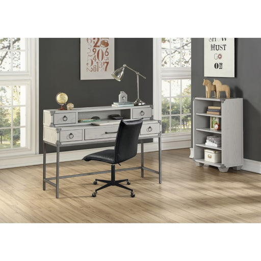 Hutch - Image 2