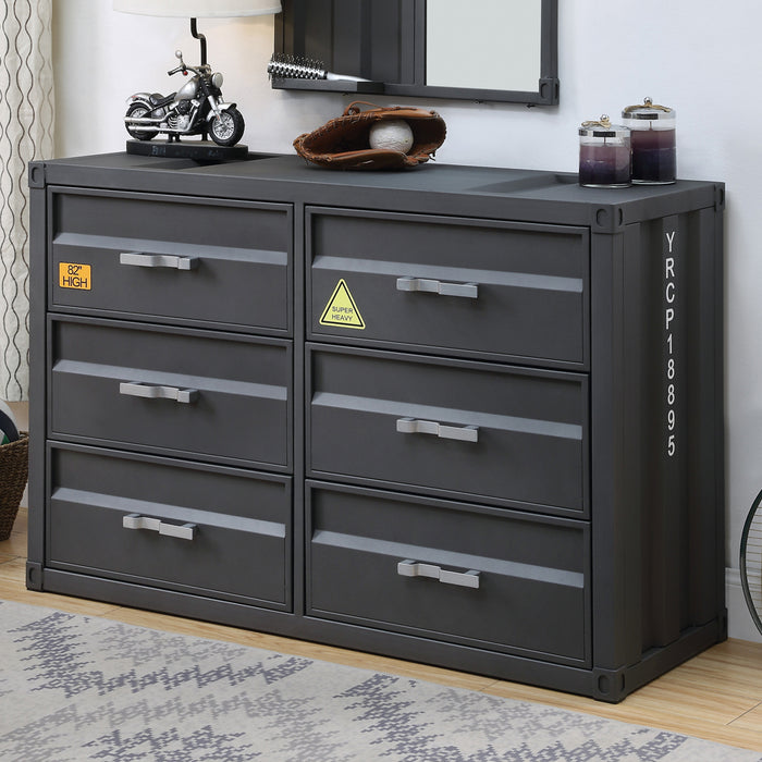 Dresser
