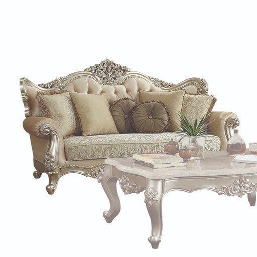 Sofa w/7 Pillows(Same LV01579)