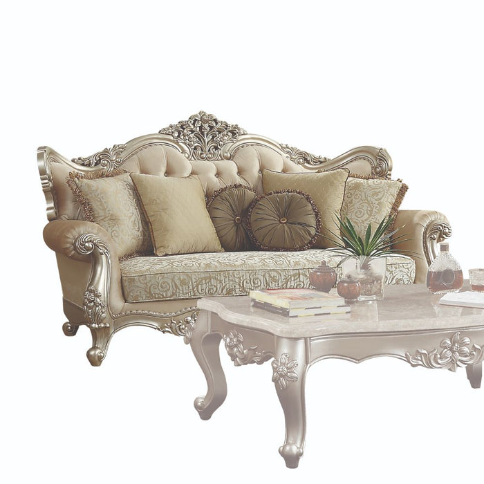 Sofa w/7 Pillows(Same LV01579)