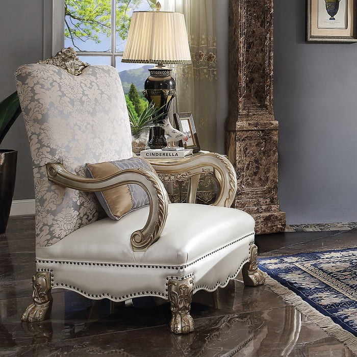 Chair w/Pillow