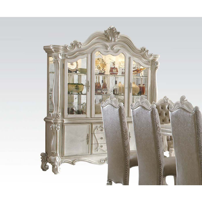 Buffet & Hutch