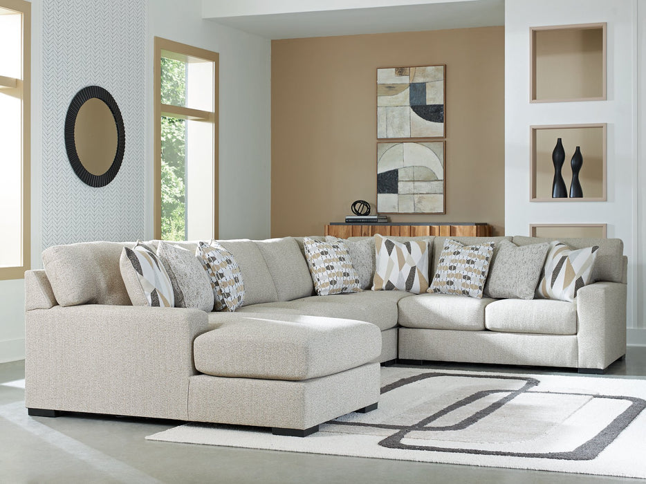 Laurelgrove Sectional with Chaise - FAMSA Furniture (TX)