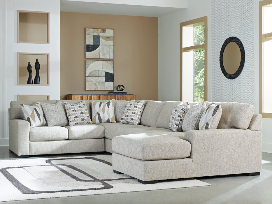 Laurelgrove Sectional with Chaise - FAMSA Furniture (TX)