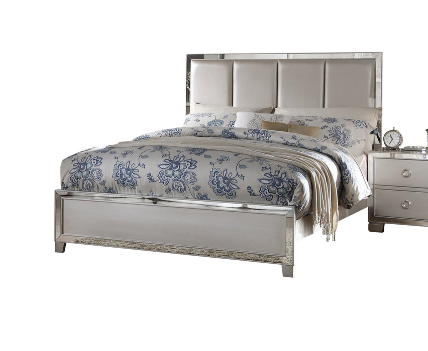 Voeville II Queen Bed - Image 3