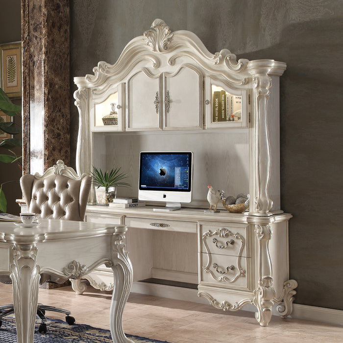 Executive Computer Desk w/Hutch