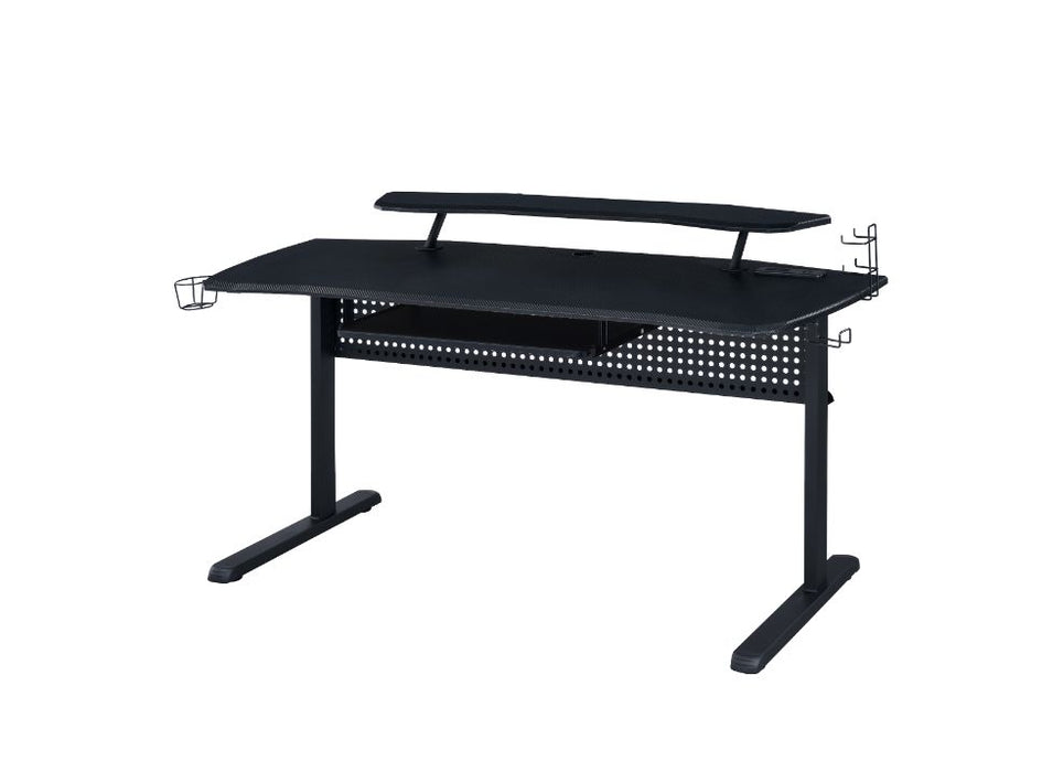 Vildre Gaming Desk w/USB Port