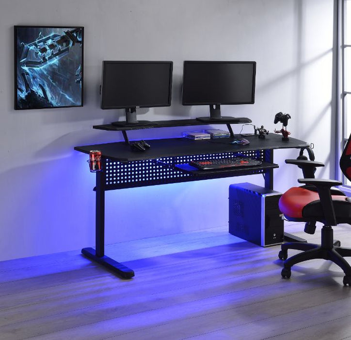 Vildre Gaming Desk w/USB Port - Image 6