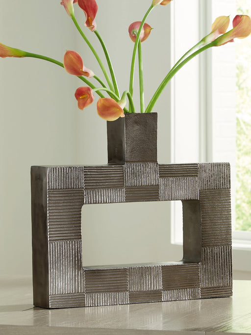 Wrengrove Vase - FAMSA Furniture (TX)