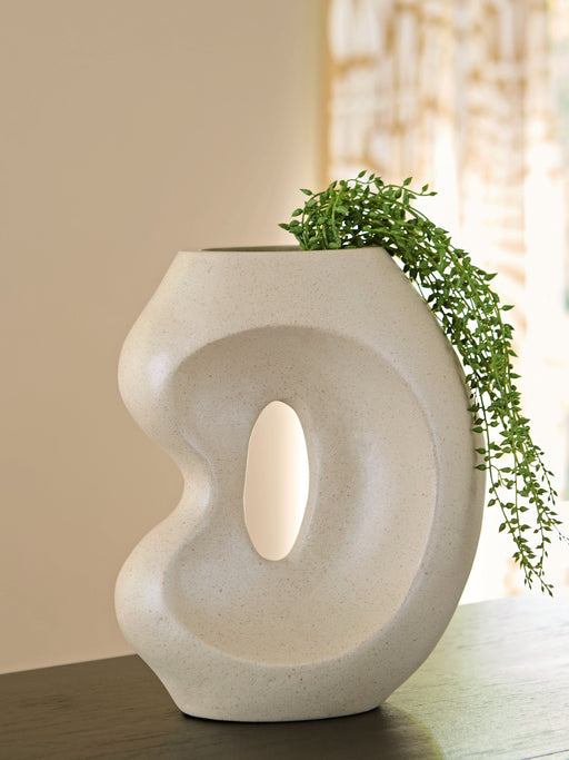 Odion Vase - FAMSA Furniture (TX)