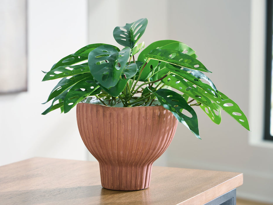 Orban Vase - FAMSA Furniture (TX)