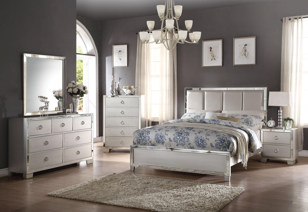 Voeville II Platinum PU & Platinum Queen Bed - FAMSA Furniture (TX)