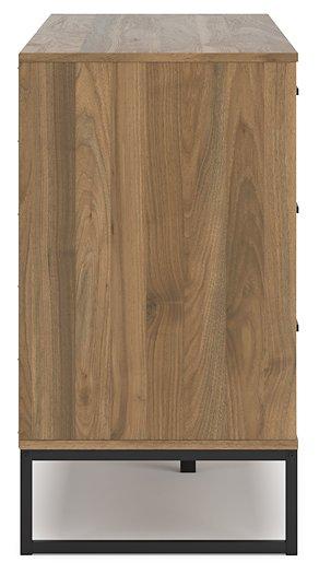 Deanlow Bedroom Package - FAMSA Furniture (TX)
