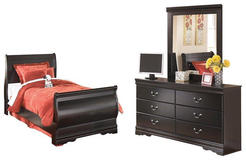 Huey Vineyard Bedroom Set - FAMSA Furniture (TX)