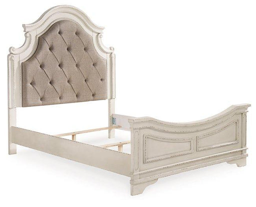 Realyn Upholstered Bed - FAMSA Furniture (TX)