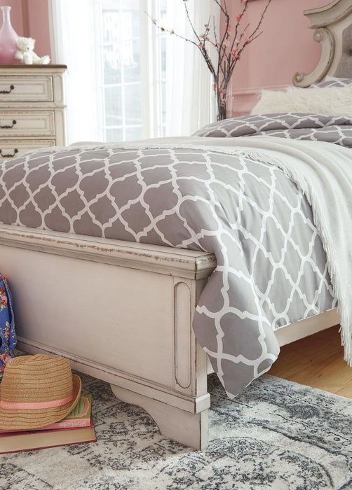 Realyn Upholstered Bed - FAMSA Furniture (TX)