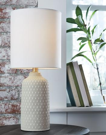Donnford Table Lamp - FAMSA Furniture (TX)