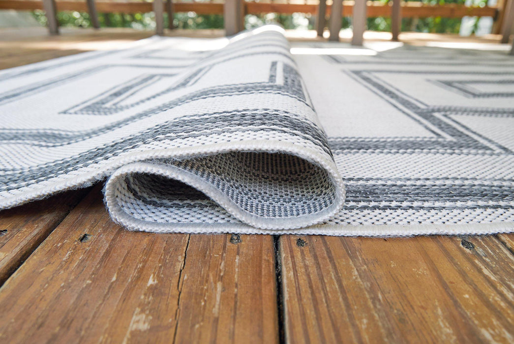 Matinwood 8' x 10' Rug - FAMSA Furniture (TX)