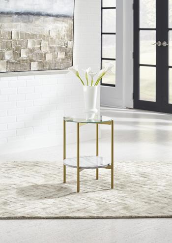 Wynora End Table - FAMSA Furniture (TX)