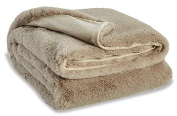 Gariland Throw (Set of 3) - FAMSA Furniture (TX)