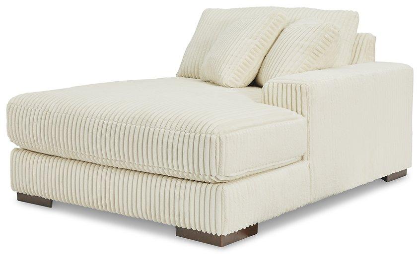 Lindyn Sectional with Double Chaise - FAMSA Furniture (TX)