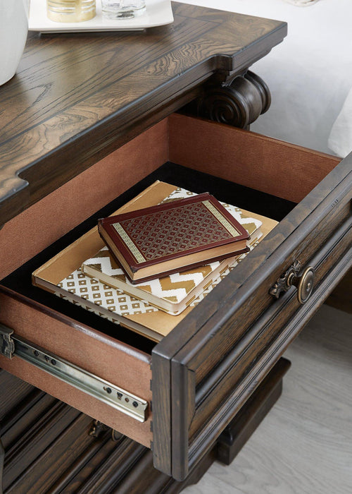 Maylee Bedroom Set - FAMSA Furniture (TX)