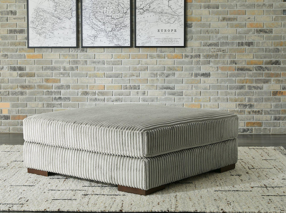Lindyn Living Room Set - FAMSA Furniture (TX)