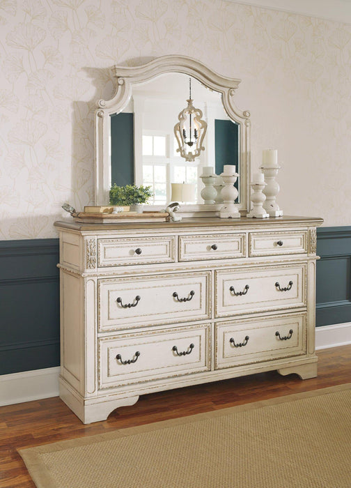 Realyn Bedroom Set - FAMSA Furniture (TX)