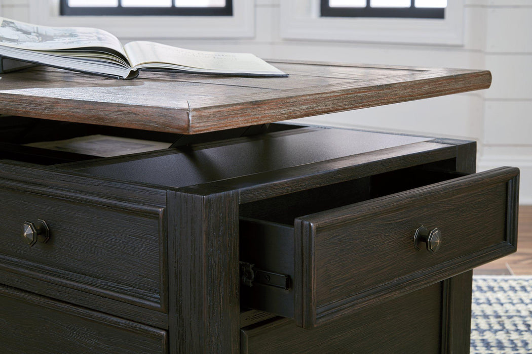 Tyler Creek Table Set - FAMSA Furniture (TX)
