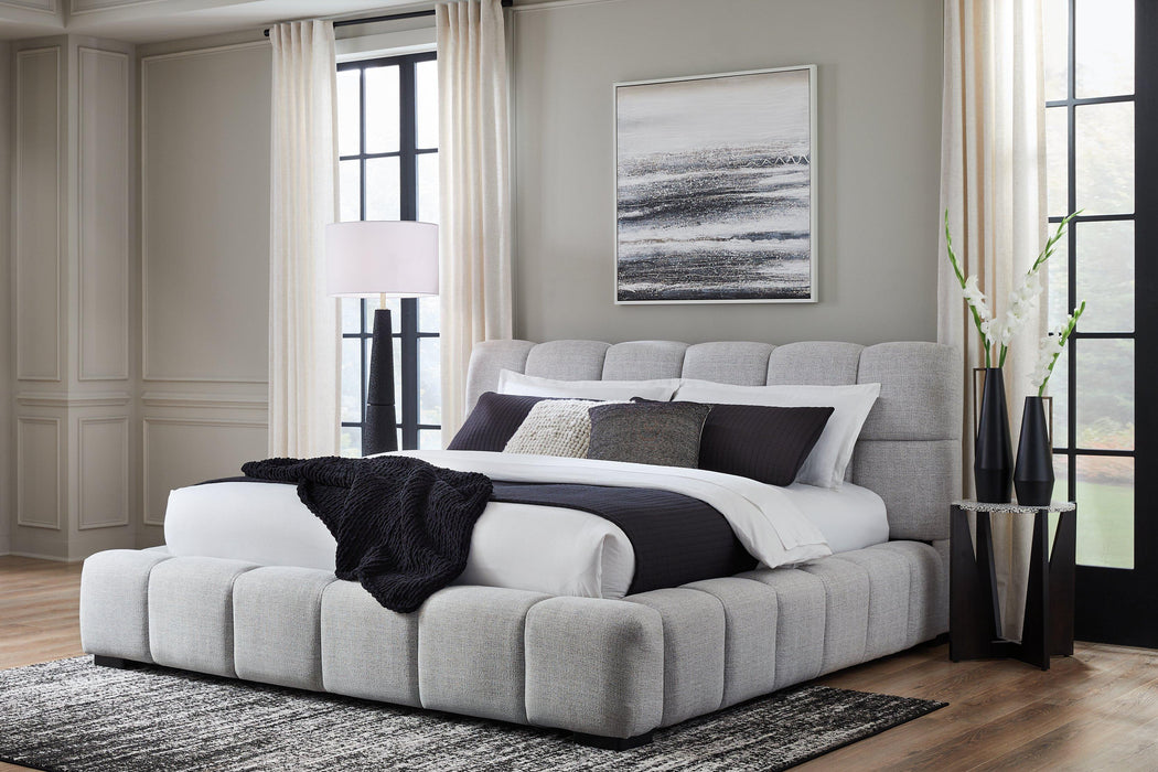 Grendusk Upholstered Bed - FAMSA Furniture (TX)