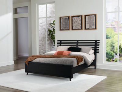 Danziar Queen Slat Bed - FAMSA Furniture (TX)