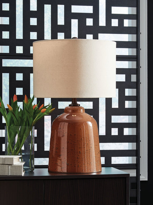 Aaleahya Table Lamp - FAMSA Furniture (TX)