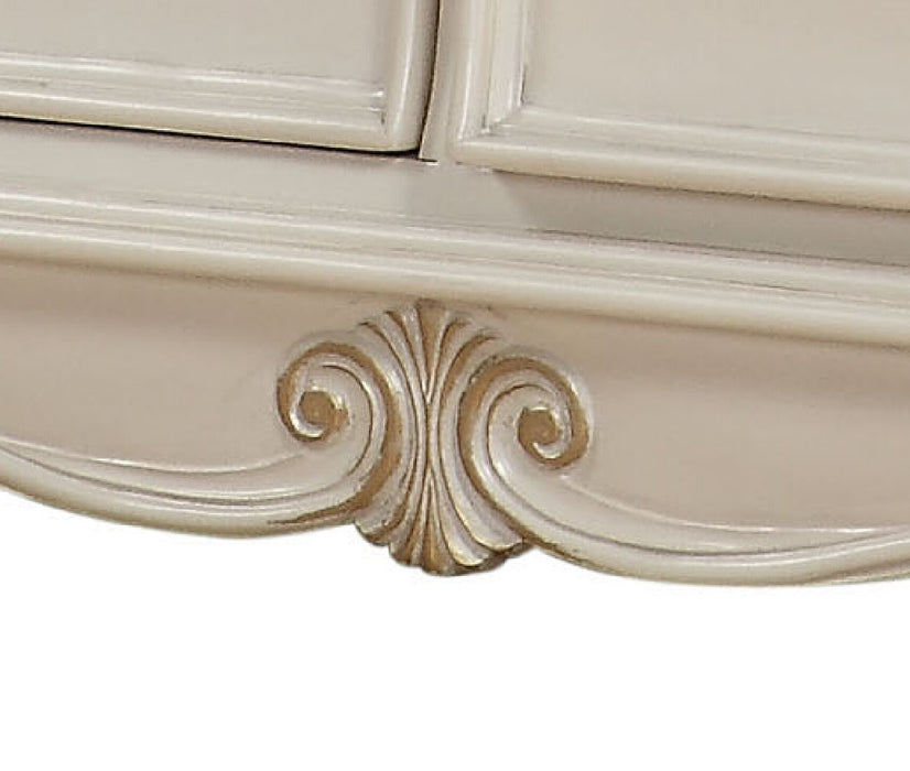 Chantelle Dresser - Image 6