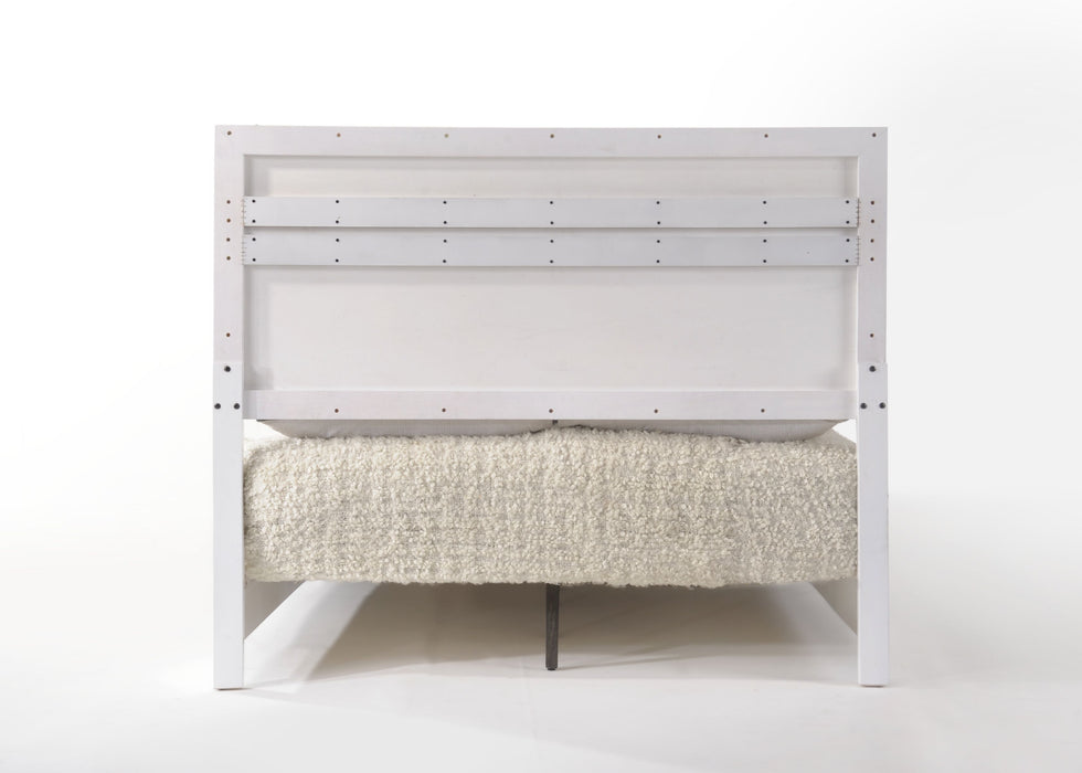 Naima II Queen Bed - Image 9
