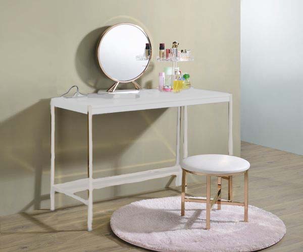 Midriaks Mirror & Stool