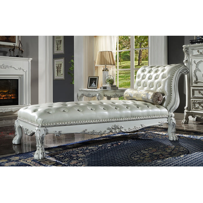 Dresden Chaise w/Pillow