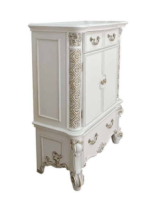 Vendome Chest