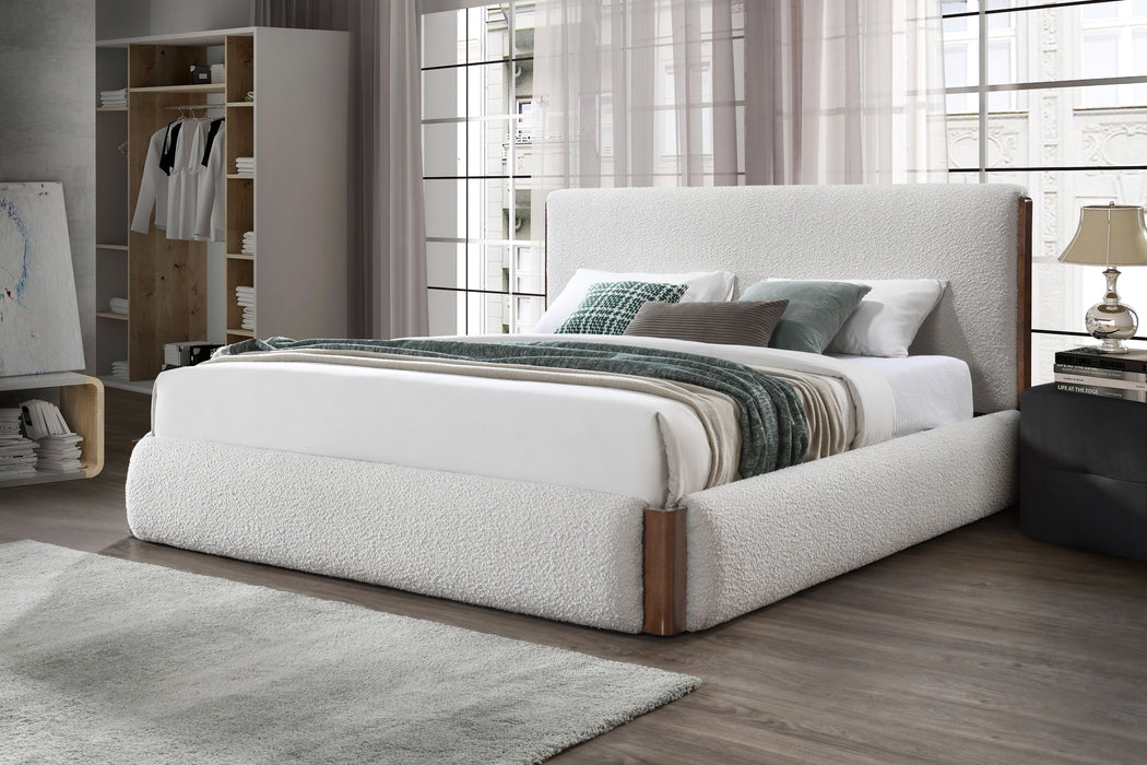Sandro Queen Bed - Image 18