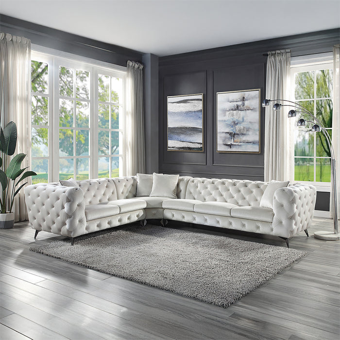 Atronia Sectional Sofa w/4 Pillows