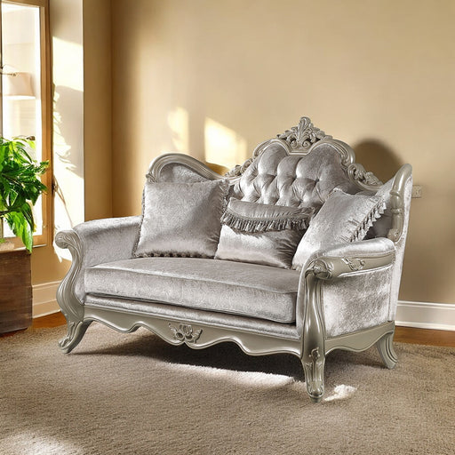 Libertee Loveseat w/3 Pillows